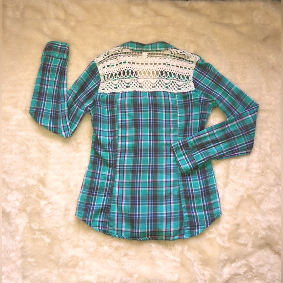 Plaid Button Down Top - Picture 2 of 6